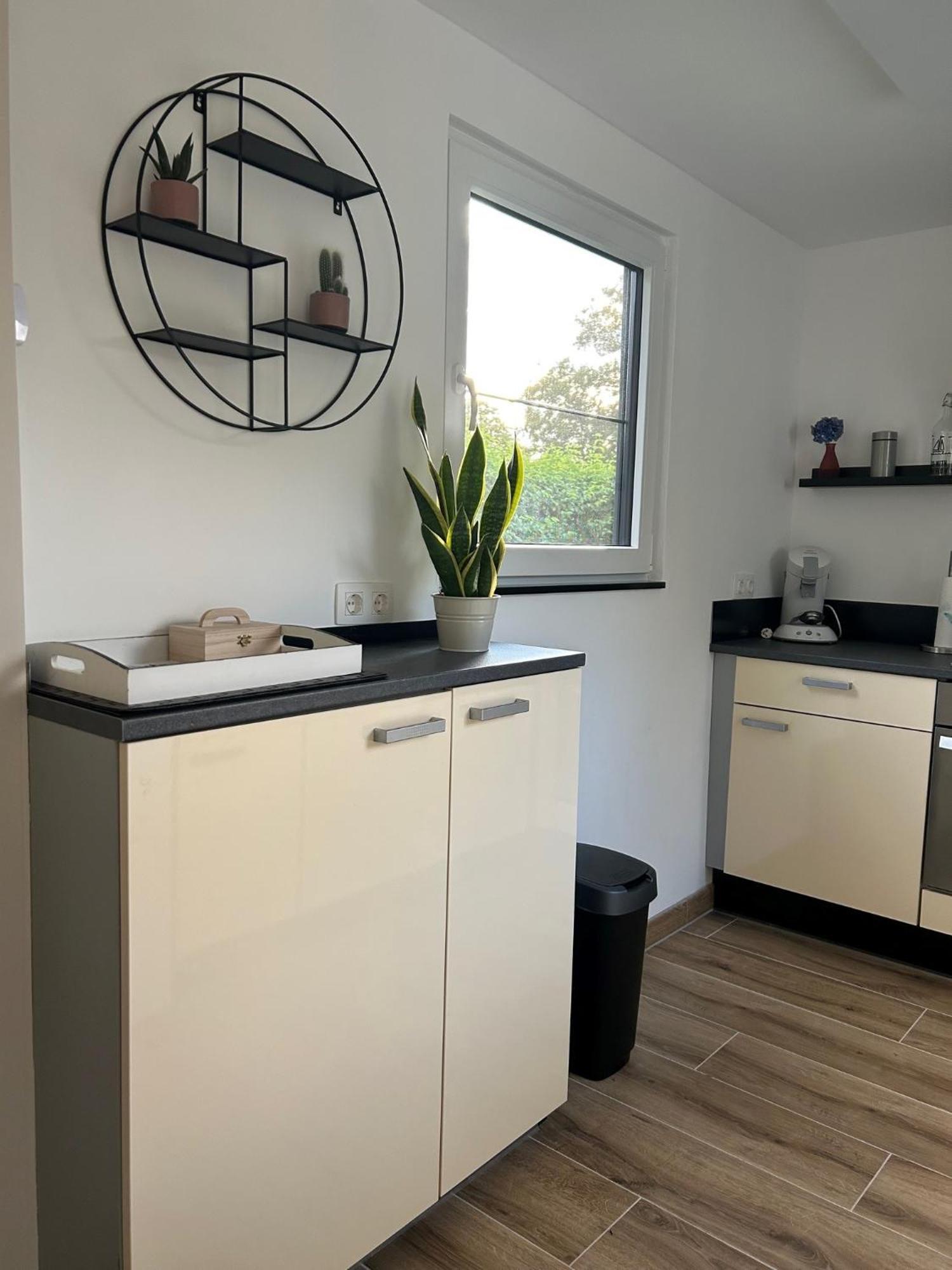 Oosterschelde Lodge Met Veel Privacy En Dicht Bij Het Water Scherpenisse Buitenkant foto